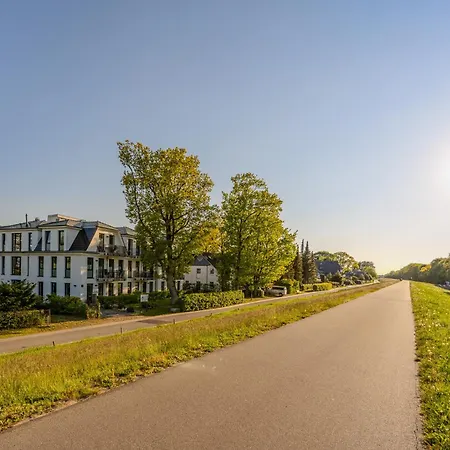 Strandhaus 16 *